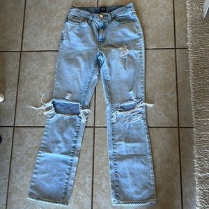 BDG low rise boot cut jeans, size 26